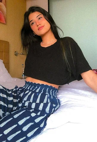 call girls service in Delhi